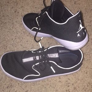 Black Jordan Eclipse